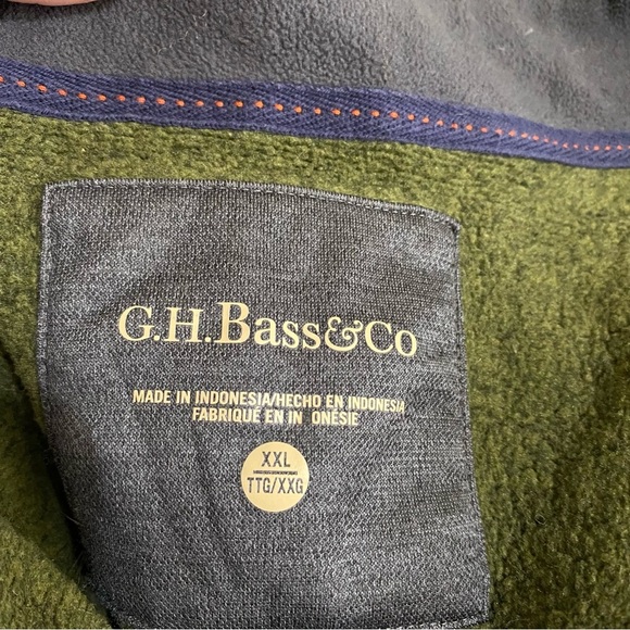 G.H.Bass & Co Men’s Army Green Zipped Collar  Pullover - Picture 5 of 7